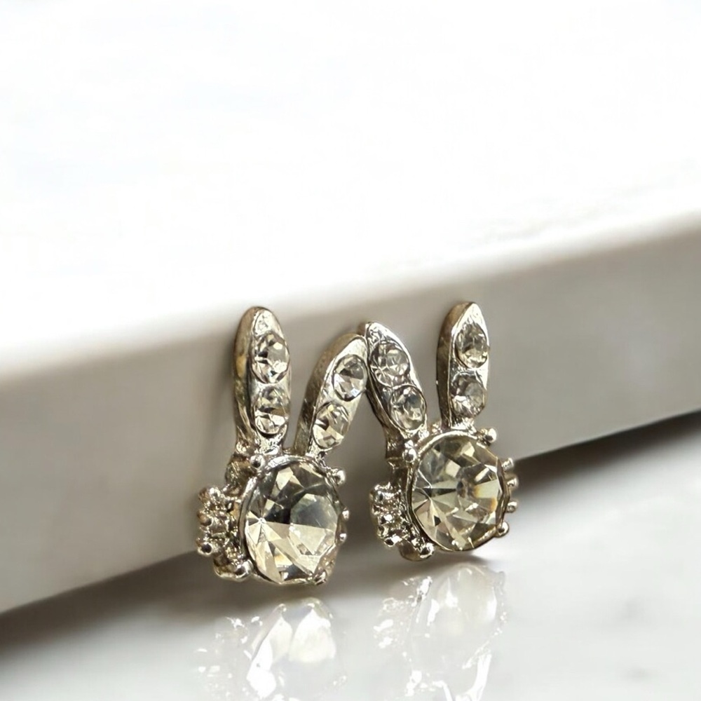 ⭐️ 2 pairs for 20 earrings ⭐️ Silver Sparkle Rabbit Bunny Cute Set of Earrings
